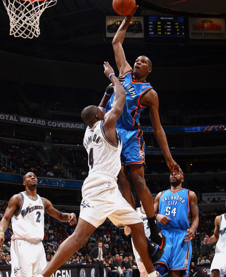 巴神、内马尔，才是最接近梅西、C罗的（距离梅西与C罗最近的，正是巴神与内马尔）