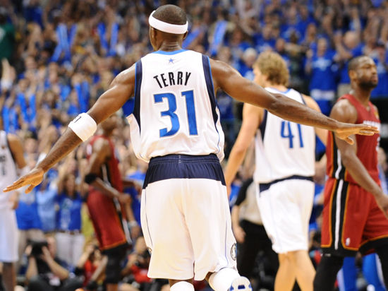 马德兴晒自己的FIFA年度最佳投票：我没有给中国足球记者丢脸（马德兴公布FIFA年度最佳投票：自认未给中国足球记者丢脸）