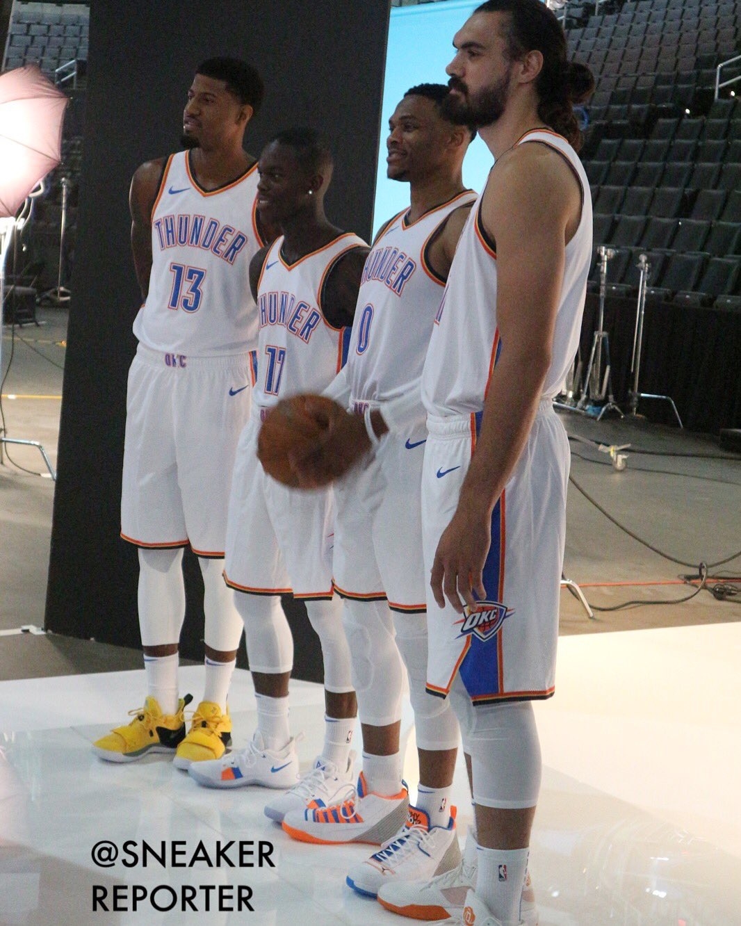 FIFA年度最佳男足教练候选：恩里克、斯洛特、弗里克在列（FIFA年度最佳男足教练候选名单：恩里克、斯洛特、弗里克入围）