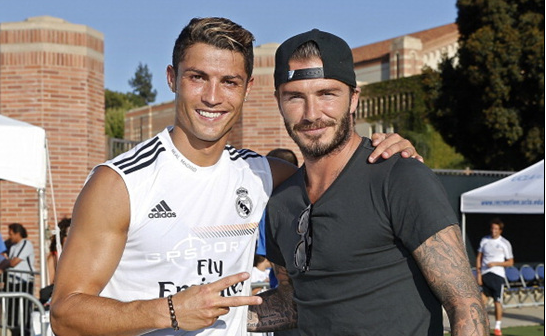 神仙打架！约基奇轰54分16板15助率掘金取胜 华子44分险造大逆转（巅峰对决！约基奇54+16+15助掘金胜出，爱德华兹44分险酿大逆转）