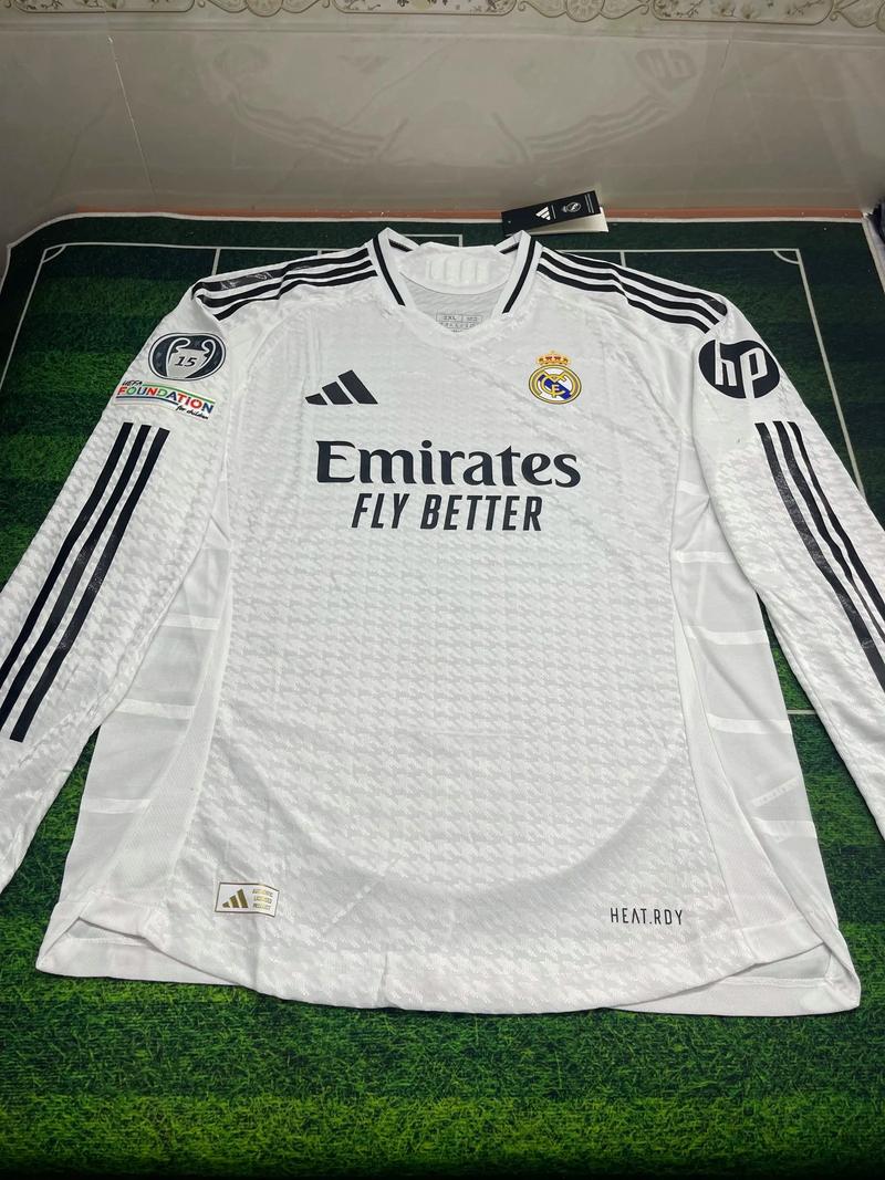 孔蒂：穆里尼奥的履历说明了他的伟大；意甲已变得更加欧洲化（孔蒂：穆帅履历足证其伟大，意甲正日益欧洲化）