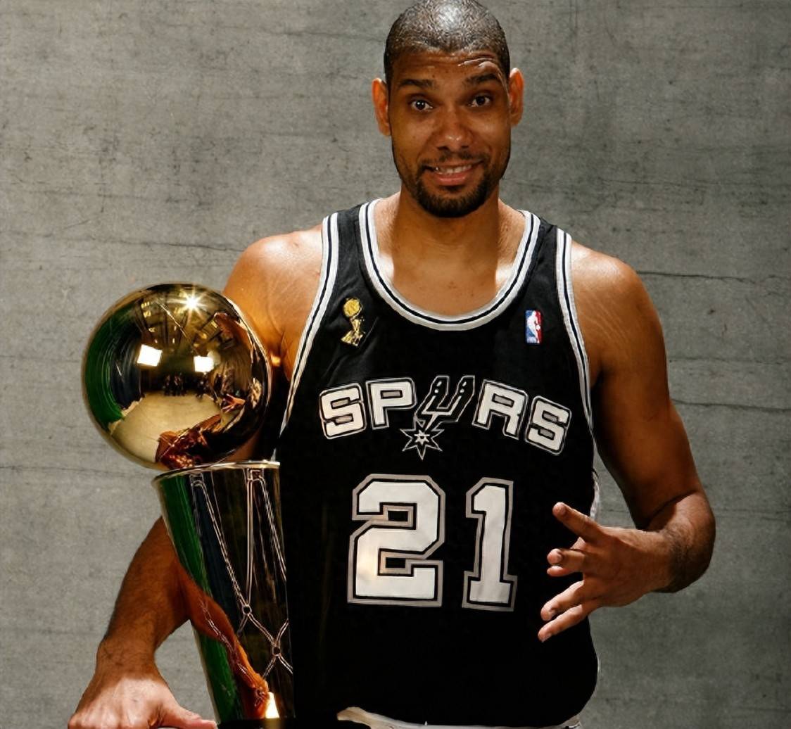 杜兰特：参加圣诞大战是一种荣耀，篮球世界的人都在关注着你（杜兰特：能出战圣诞大战是一种荣誉，全篮球界的目光都在你身上）